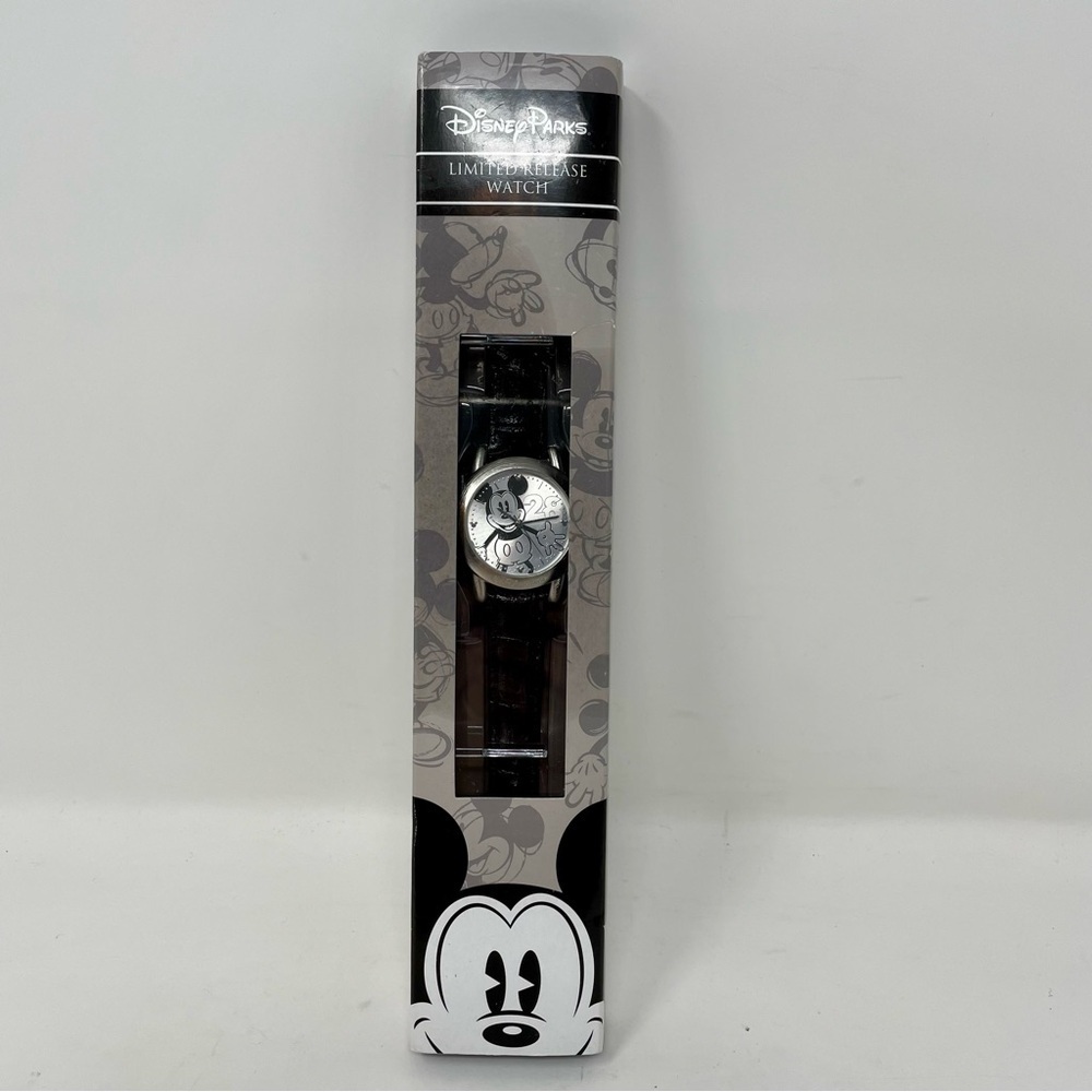 New in Box Disney Parks Limited Release Watch